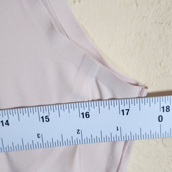 Spanx Thinstincts Tank Top Women XLarge Nude Beige Smoothing Shapewear Camisole - Picture 6 of 8